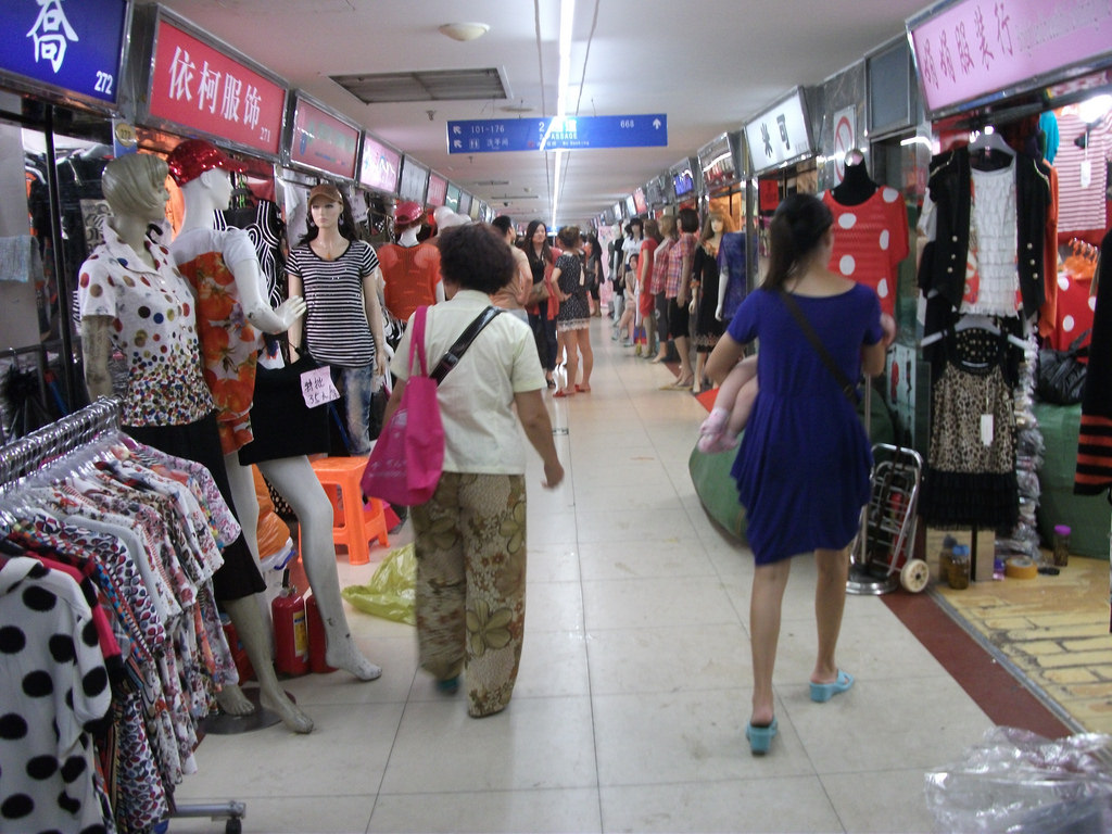 Guangzhou Shopping Guide 2024: Top Markets, Malls, and Hidden Gems